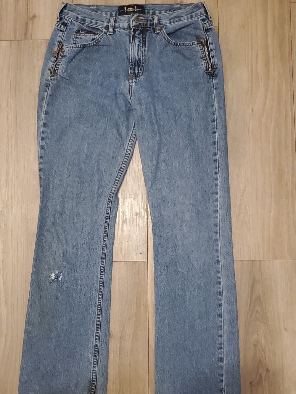 Light Blue Lei Women's Straight-Leg Jeans with Zip Pocket Detail